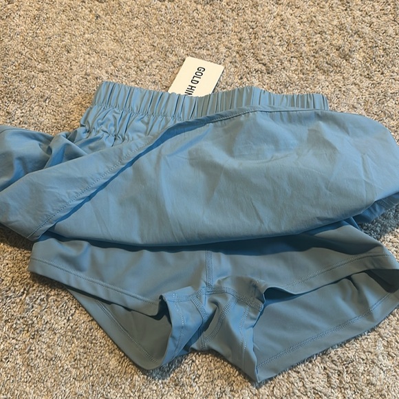 Gold Hinge NWT women’s XS skirt with built-in shorts - Picture 3 of 5